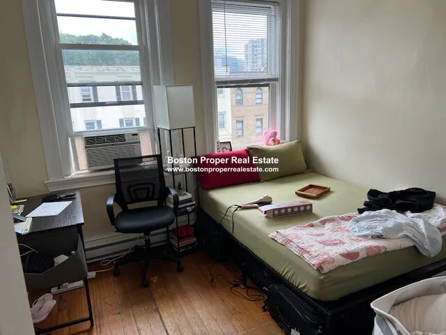 3 bed, 1 bath apartment for rent at 895 Huntington Ave Unit 6a, Mission Hill — photo 8 of 10
