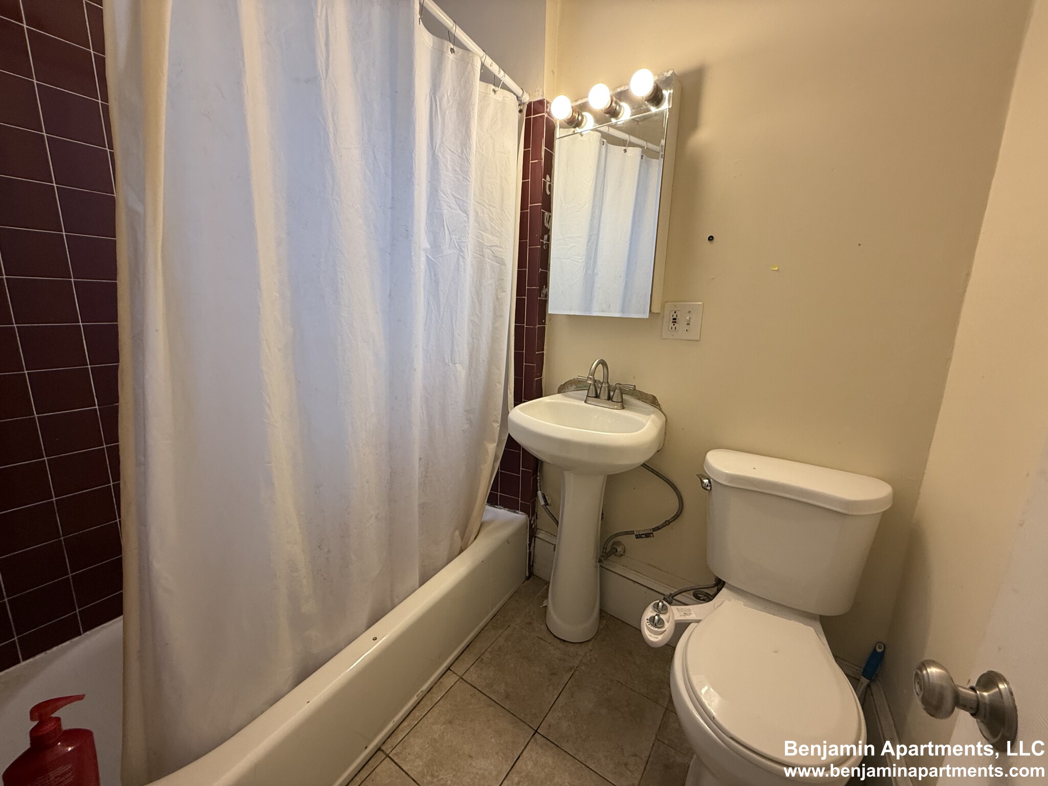 2 bed, 1 bath apartment for rent at 895 Huntington Ave Unit 6F, Mission Hill — photo 8 of 8