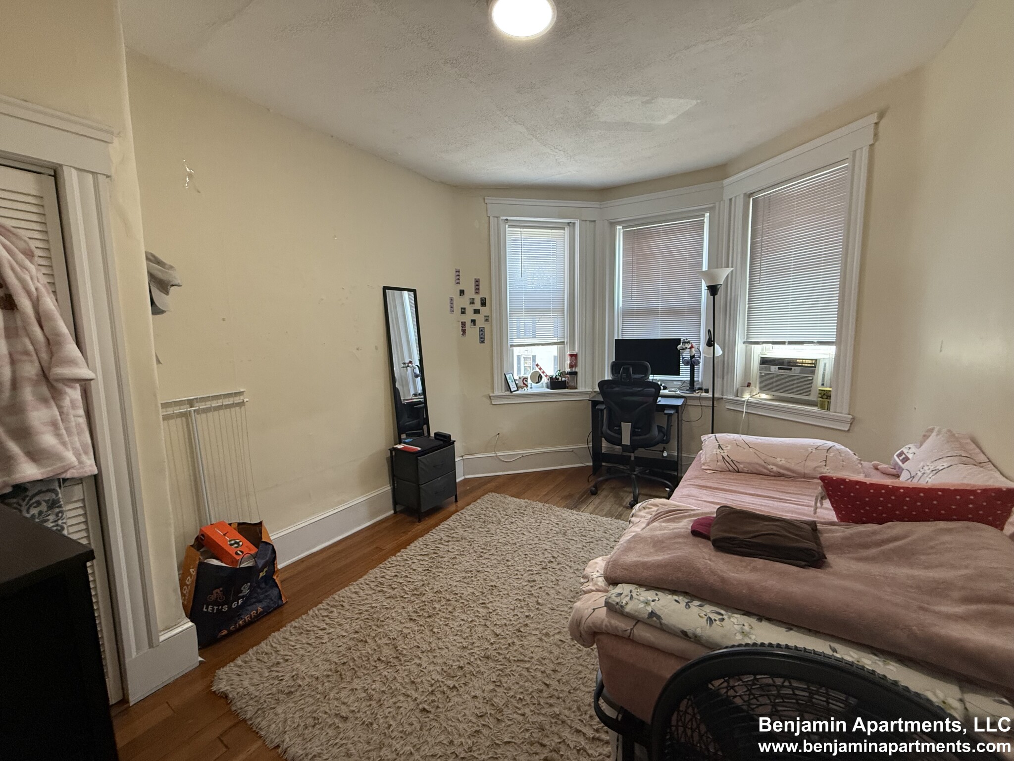 2 bed, 1 bath apartment for rent at 895 Huntington Ave Unit 6F, Mission Hill — photo 3 of 8
