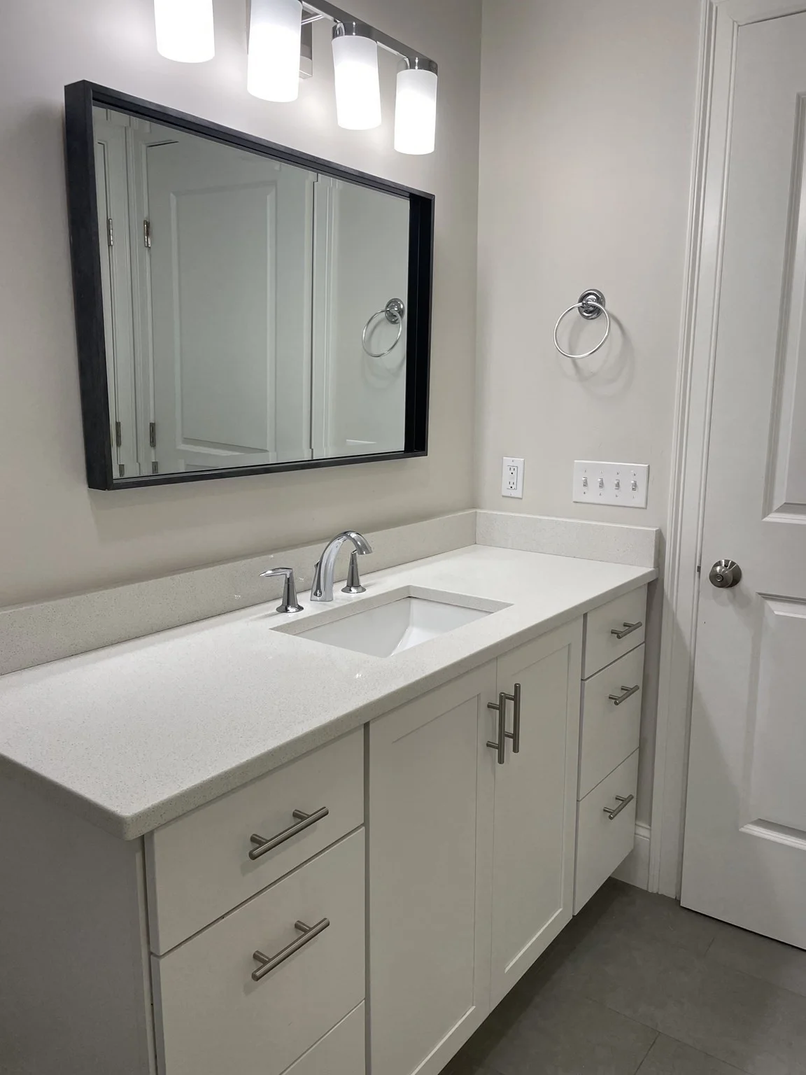 4 bed, 3 bath apartment for rent at 896 Chestnut St Unit 2, Waban — photo 24 of 26