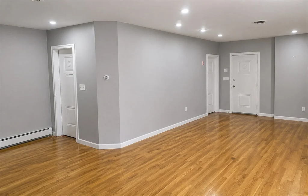 4 bed, 1 bath apartment for rent at 898 Huntington Ave Unit 3, Coolidge Corner — photo 3 of 10