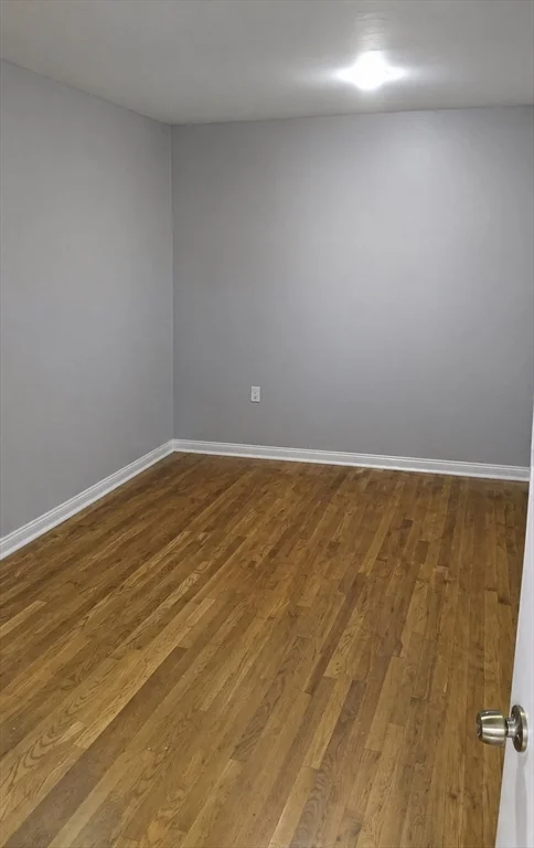 4 bed, 1 bath apartment for rent at 898 Huntington Ave Unit 3, Coolidge Corner — photo 6 of 10