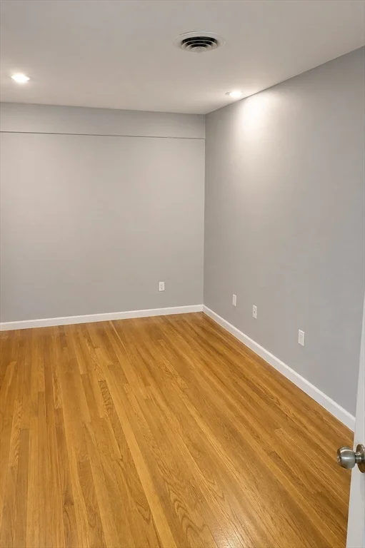 4 bed, 1 bath apartment for rent at 898 Huntington Ave Unit 3, Coolidge Corner — photo 8 of 10