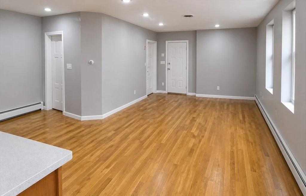 4 bed, 1 bath apartment for rent at 898 Huntington Ave Unit 3, Coolidge Corner — photo 4 of 10