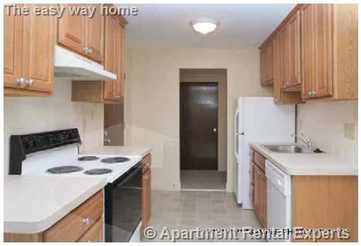 1 bed, 1 bath apartment for rent at 898 Massachusetts Ave Unit 42, Arlington Heights — photo 2 of 4