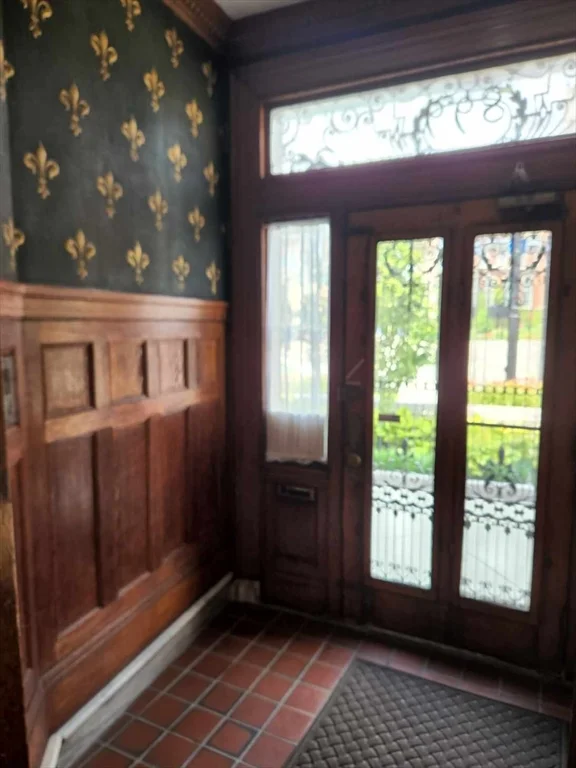 2 bed, 1 bath apartment for rent at 899 Beacon St Unit 3, Fenway — photo 12 of 12
