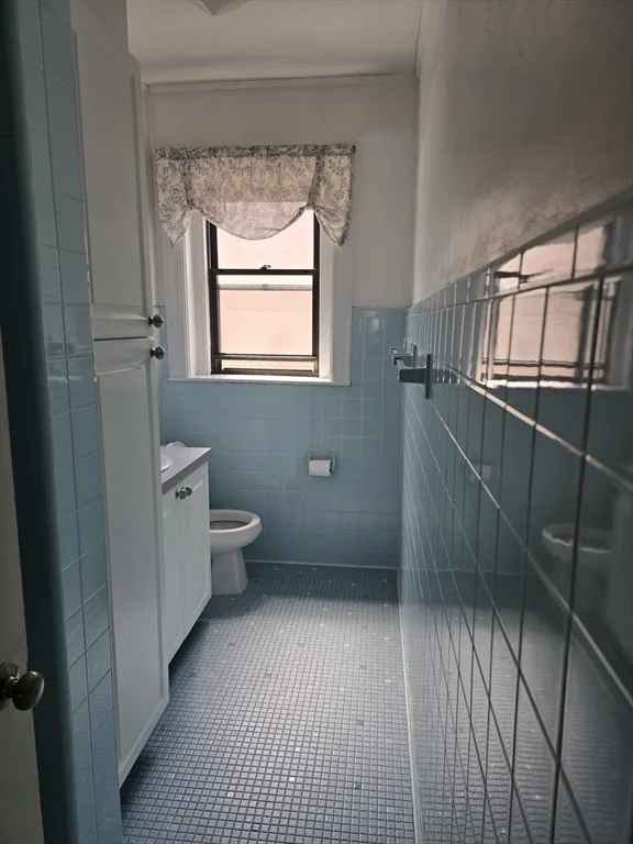 2 bed, 1 bath apartment for rent at 899 Beacon St Unit 3, Fenway — photo 6 of 12