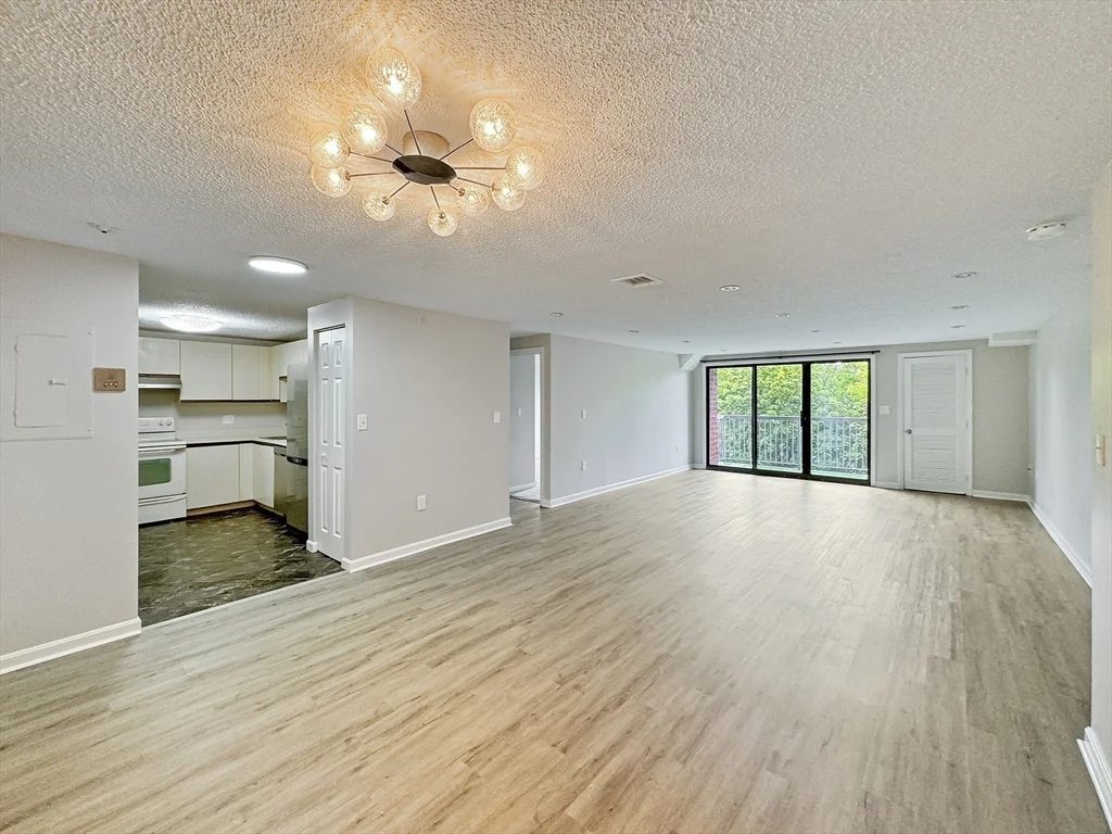 2 bed, 2 bath apartment for rent at 8th 9th St Unit 511, Medford — photo 11 of 19