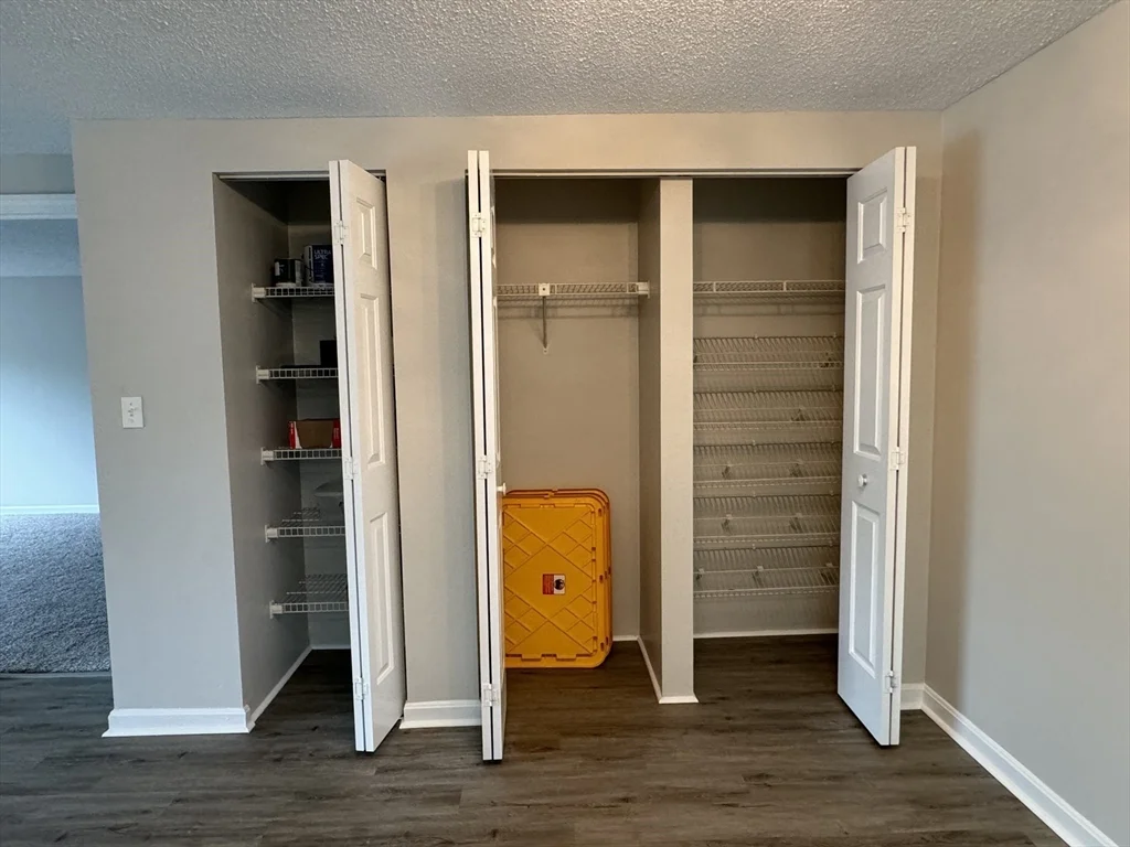 2 bed, 2 bath apartment for rent at 8th 9th St Unit 511, Medford — photo 16 of 19