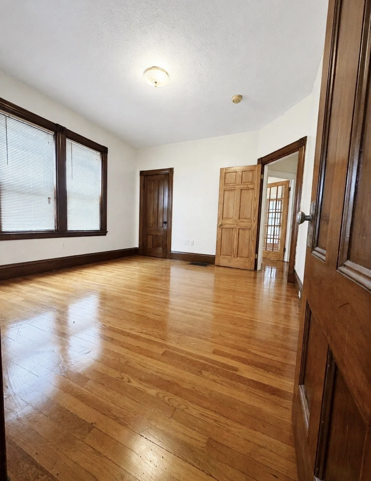 3 bed, 1 bath apartment for rent at 9-11 Corwin St Unit 9, Dorchester — photo 9 of 13