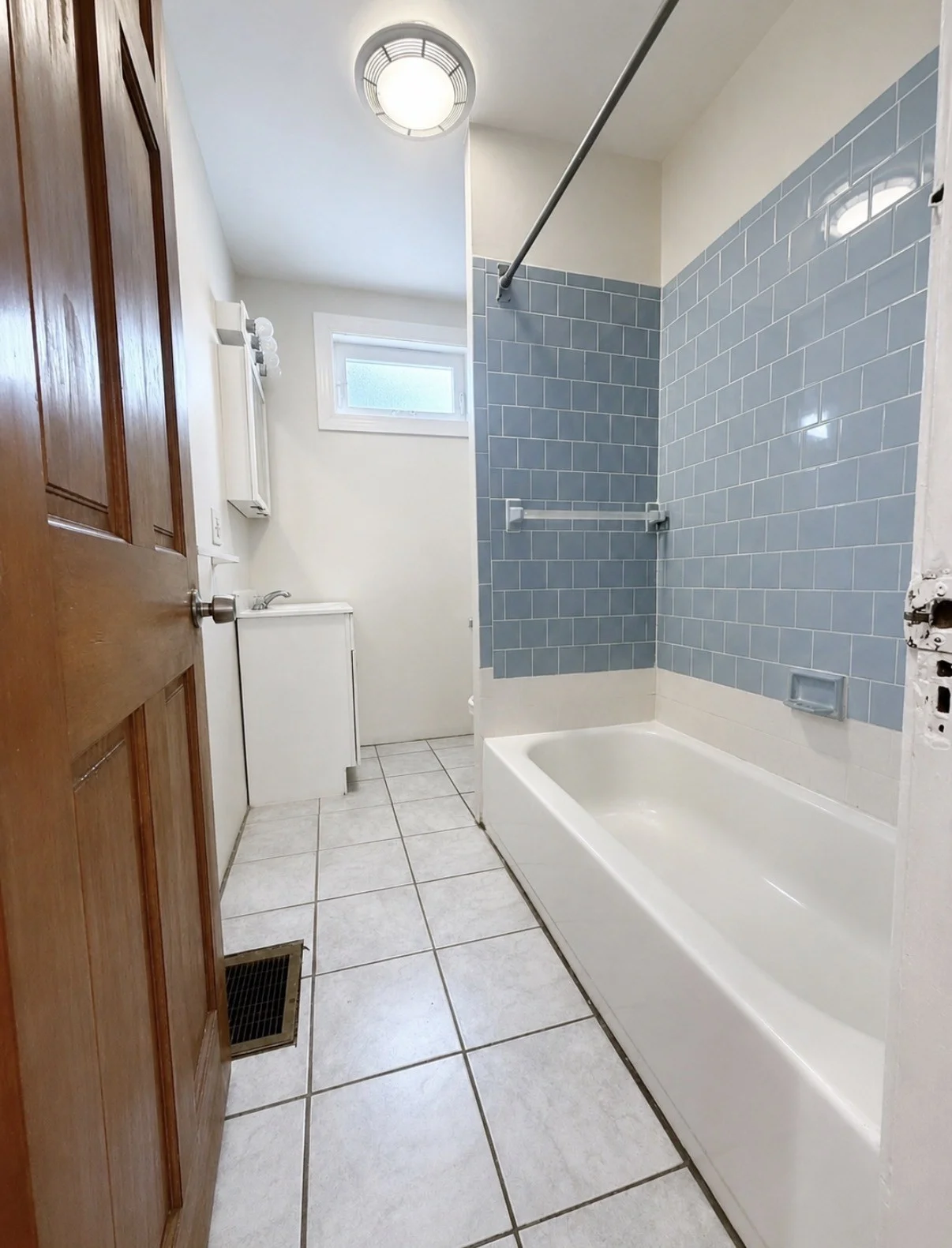 3 bed, 1 bath apartment for rent at 9-11 Corwin St Unit 9, Dorchester — photo 13 of 13