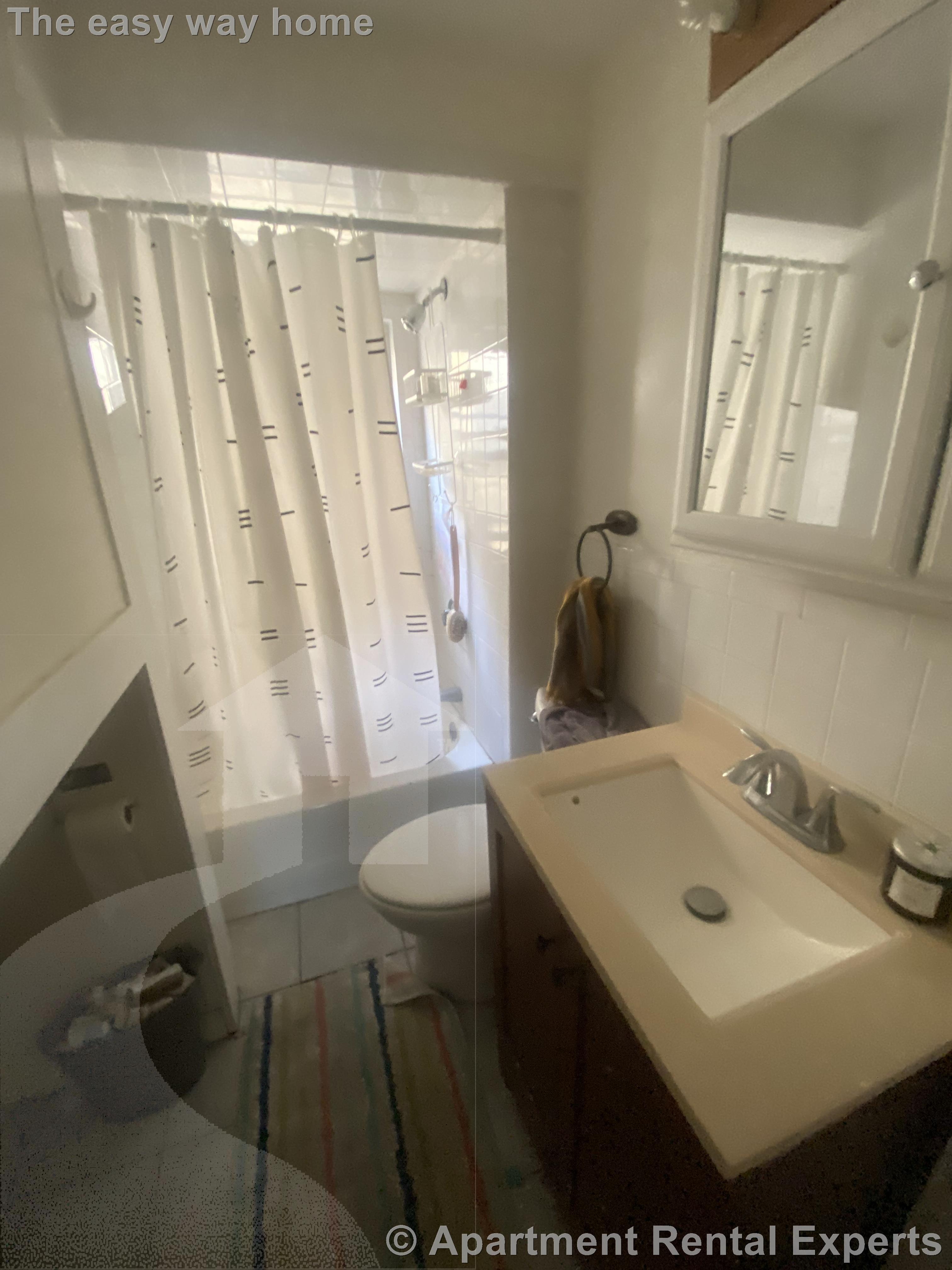 3 bed, 1 bath apartment for rent at 11 Houghton St Unit 2, Inman Square — photo 5 of 11