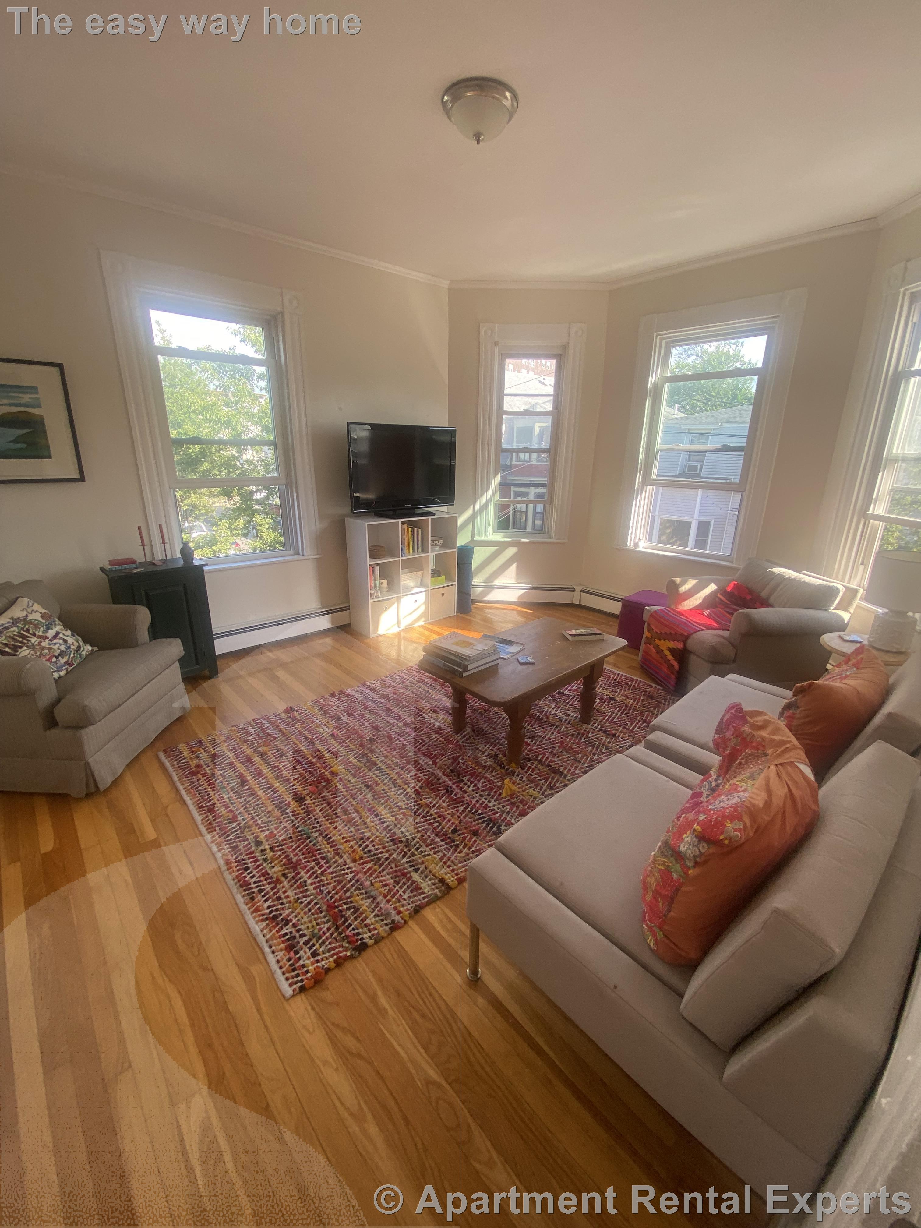 3 bed, 1 bath apartment for rent at 11 Houghton St Unit 2, Inman Square — photo 2 of 11