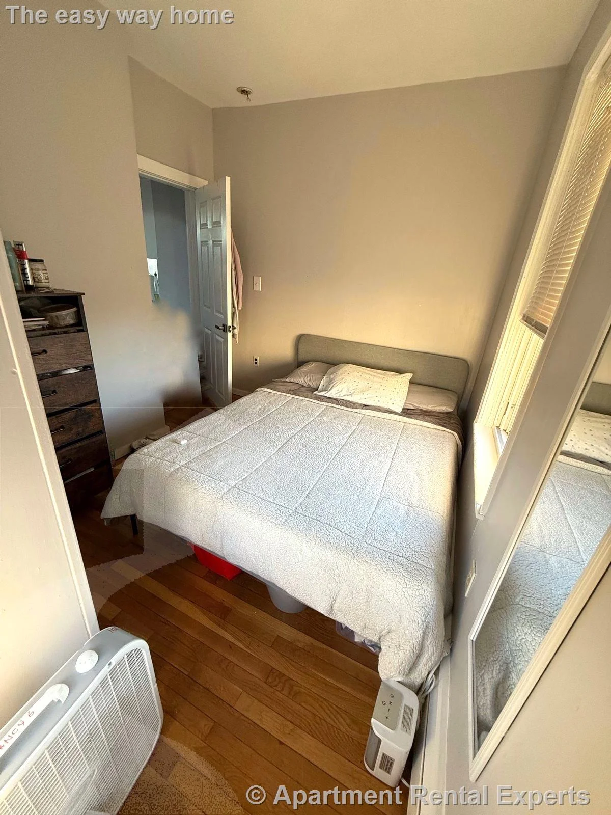 3 bed, 1 bath apartment for rent at 9-11 Houghton St Unit 3, Inman Square — photo 3 of 7