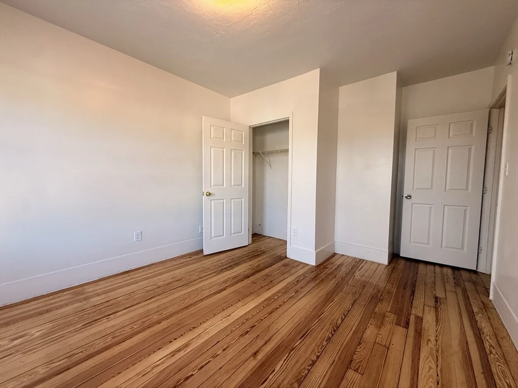 4 bed, 1 bath apartment for rent at 9-11 Richardson St Unit 3, Faulkner — photo 14 of 19