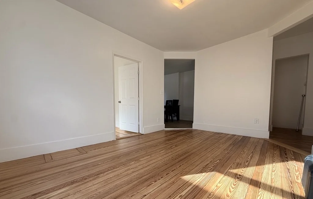 4 bed, 1 bath apartment for rent at 9-11 Richardson St Unit 3, Faulkner — photo 11 of 19