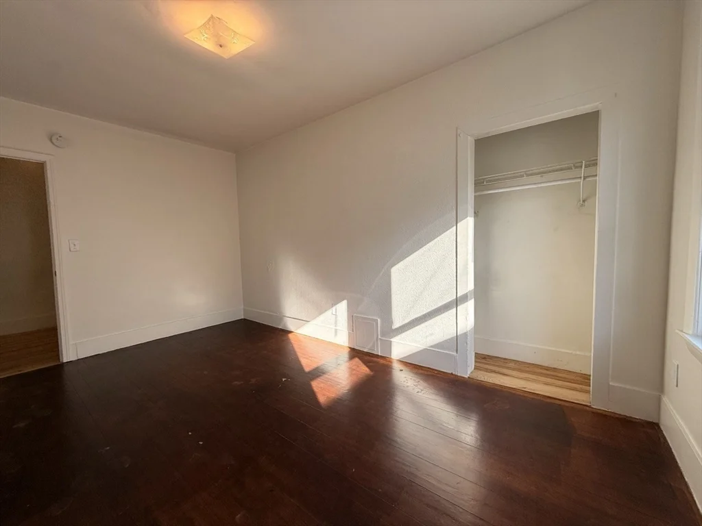 4 bed, 1 bath apartment for rent at 9-11 Richardson St Unit 3, Faulkner — photo 18 of 19