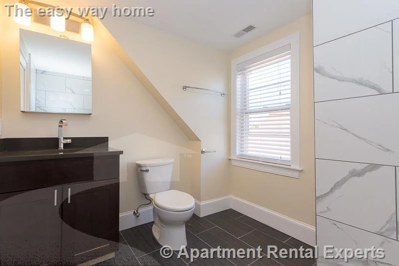 4 bed, 3 bath apartment for rent at 9-11 Rock Valley Ave Unit 2, Everett — photo 22 of 24