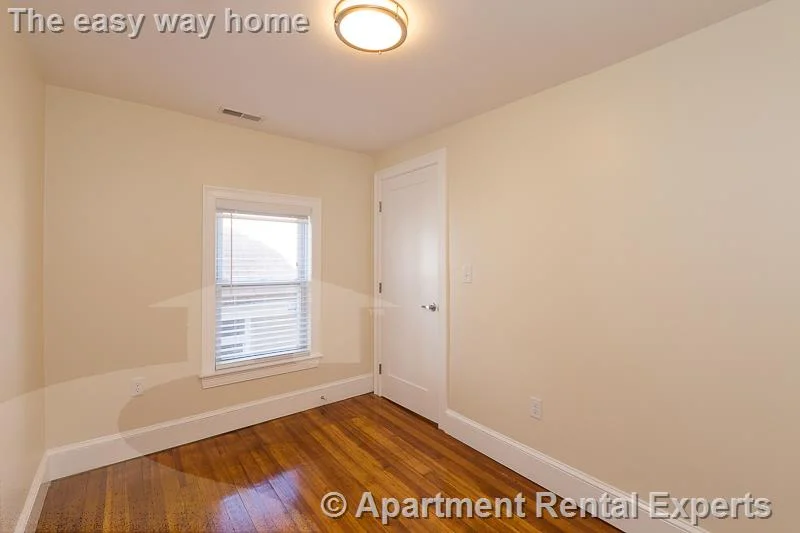 4 bed, 3 bath apartment for rent at 9-11 Rock Valley Ave Unit 2, Everett — photo 13 of 24