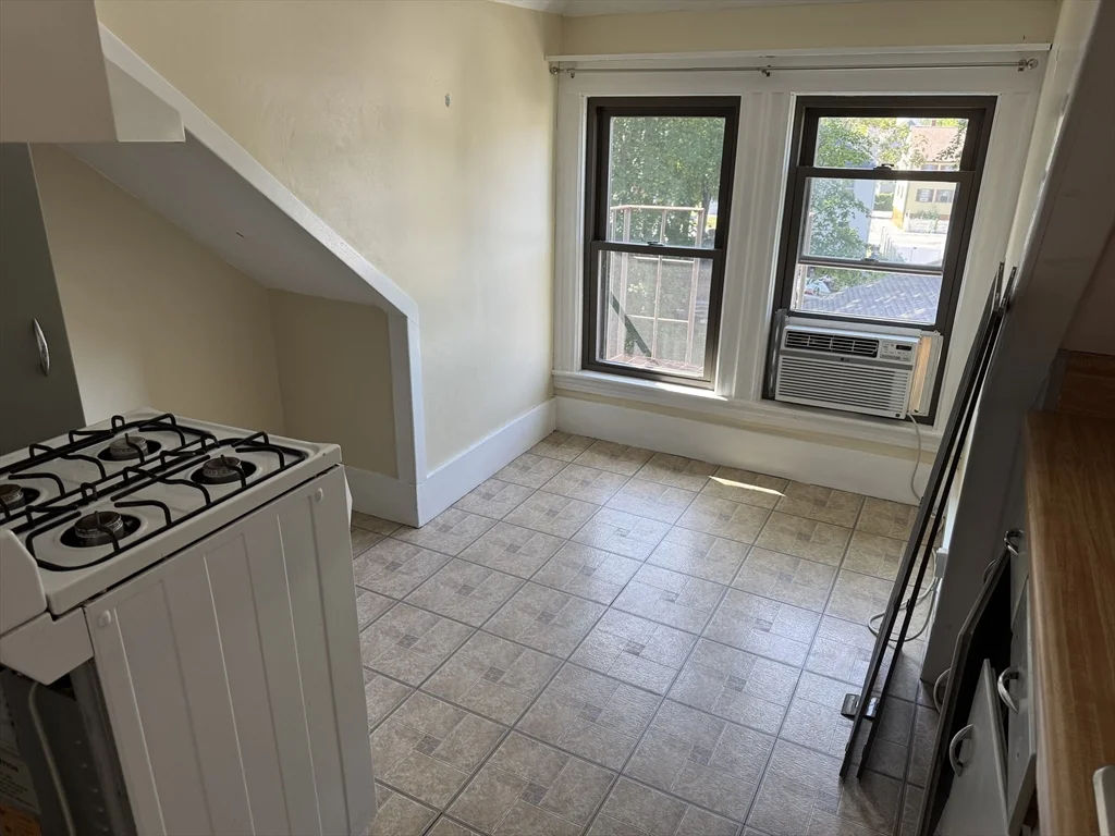 1 bed, 1 bath apartment for rent at 9-11 South Pine St Unit 3, Bradford — photo 9 of 9