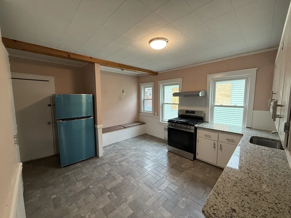 3 bed, 2 bath apartment for rent at 9-11 Tip Top St Unit 9, Brighton — photo 1 of 19