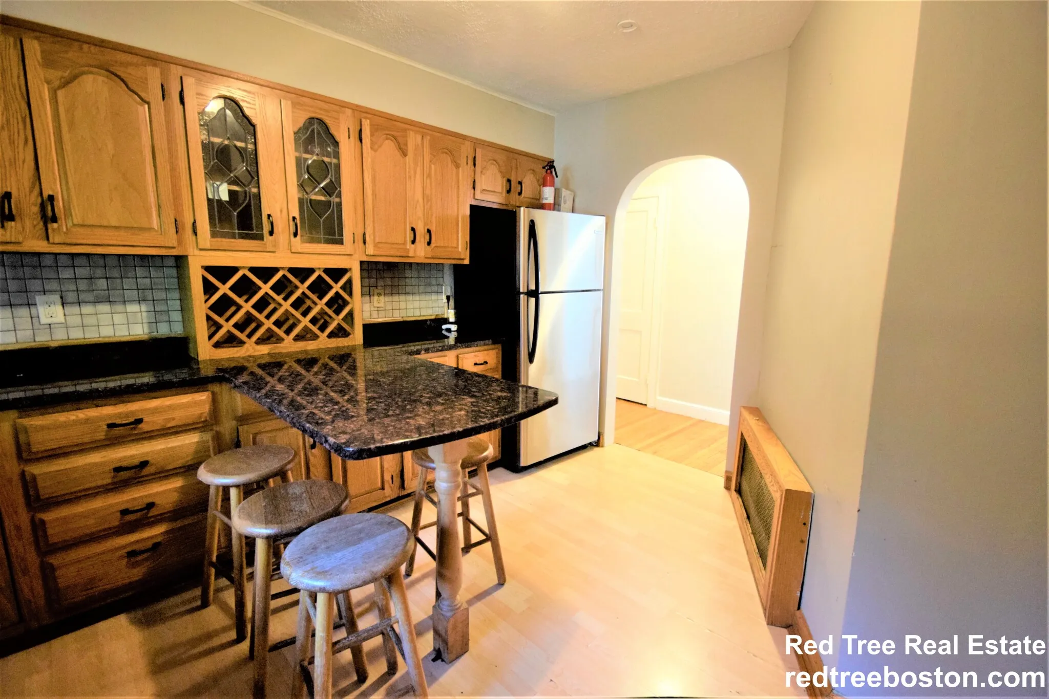 4 bed, 2 bath apartment for rent at 9-11 Undine Rd Unit 1, Brighton — photo 3 of 20
