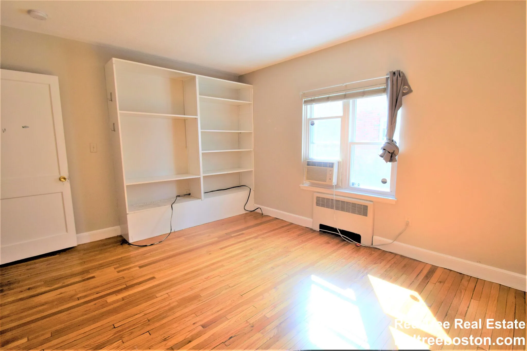 4 bed, 2 bath apartment for rent at 9-11 Undine Rd Unit 1, Brighton — photo 10 of 20
