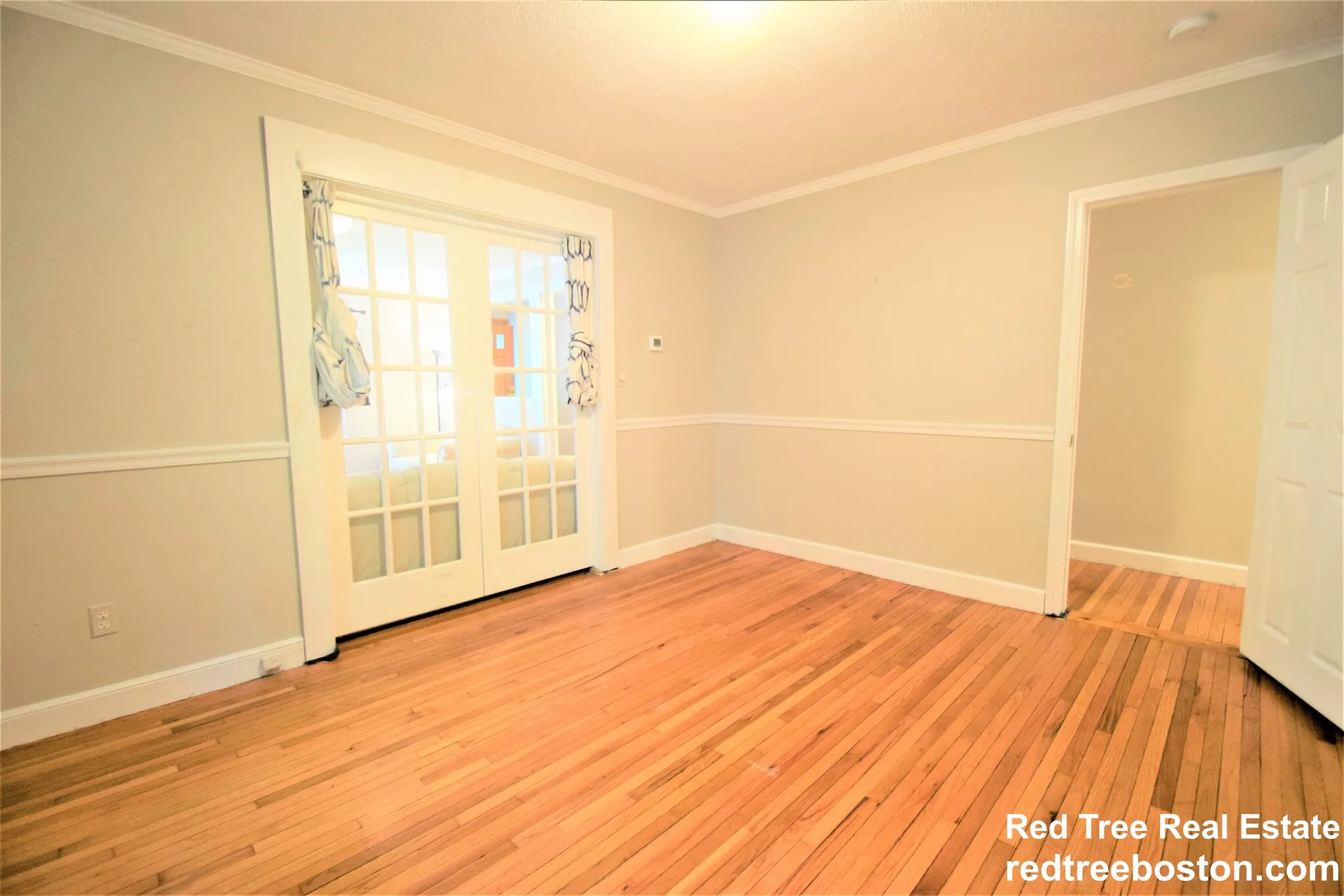 4 bed, 2 bath apartment for rent at 9-11 Undine Rd Unit 1, Brighton — photo 12 of 20