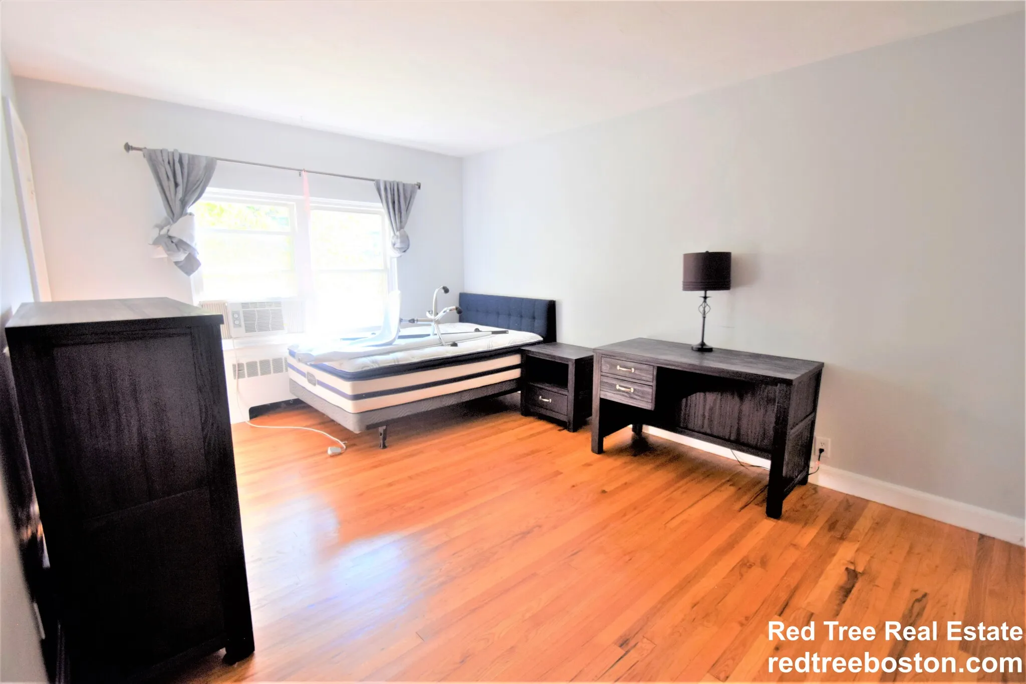 4 bed, 2 bath apartment for rent at 9-11 Undine Rd Unit 2, Brighton — photo 6 of 19