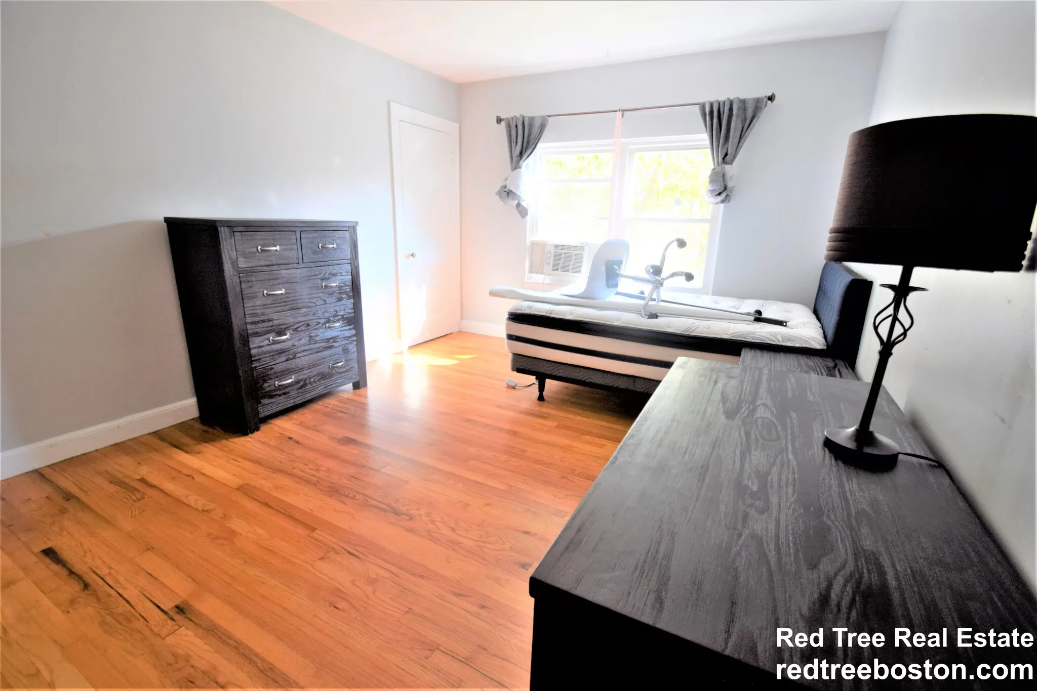 4 bed, 2 bath apartment for rent at 9-11 Undine Rd Unit 2, Brighton — photo 7 of 19