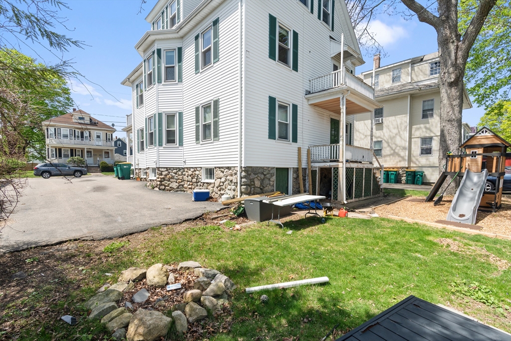 4 bed, 1 bath apartment for rent at 9-11 West St Unit 11, Norwood — photo 29 of 29