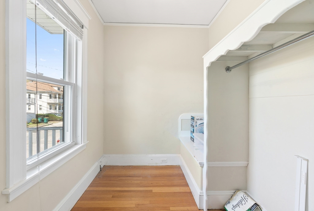 4 bed, 1 bath apartment for rent at 9-11 West St Unit 11, Norwood — photo 17 of 29