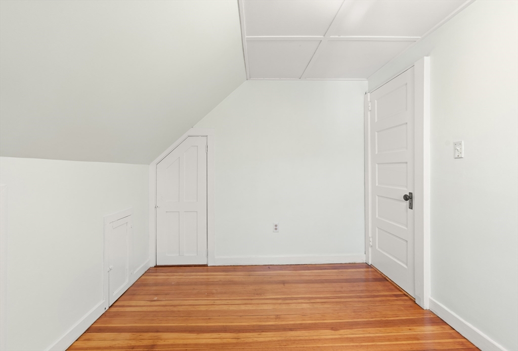 4 bed, 1 bath apartment for rent at 9-11 West St Unit 11, Norwood — photo 19 of 29
