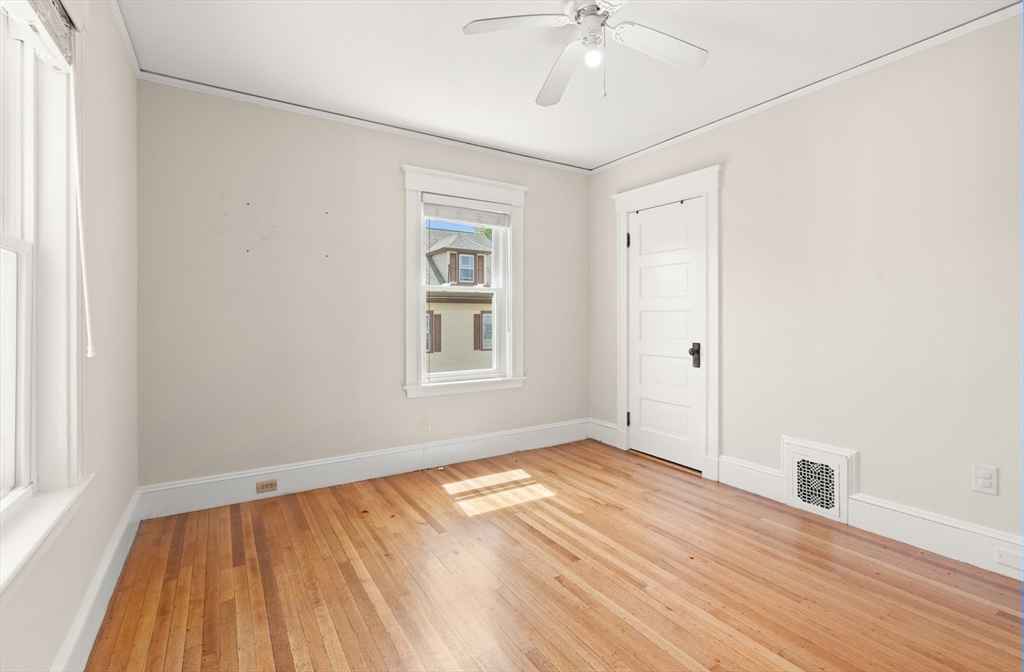 4 bed, 1 bath apartment for rent at 9-11 West St Unit 11, Norwood — photo 16 of 29