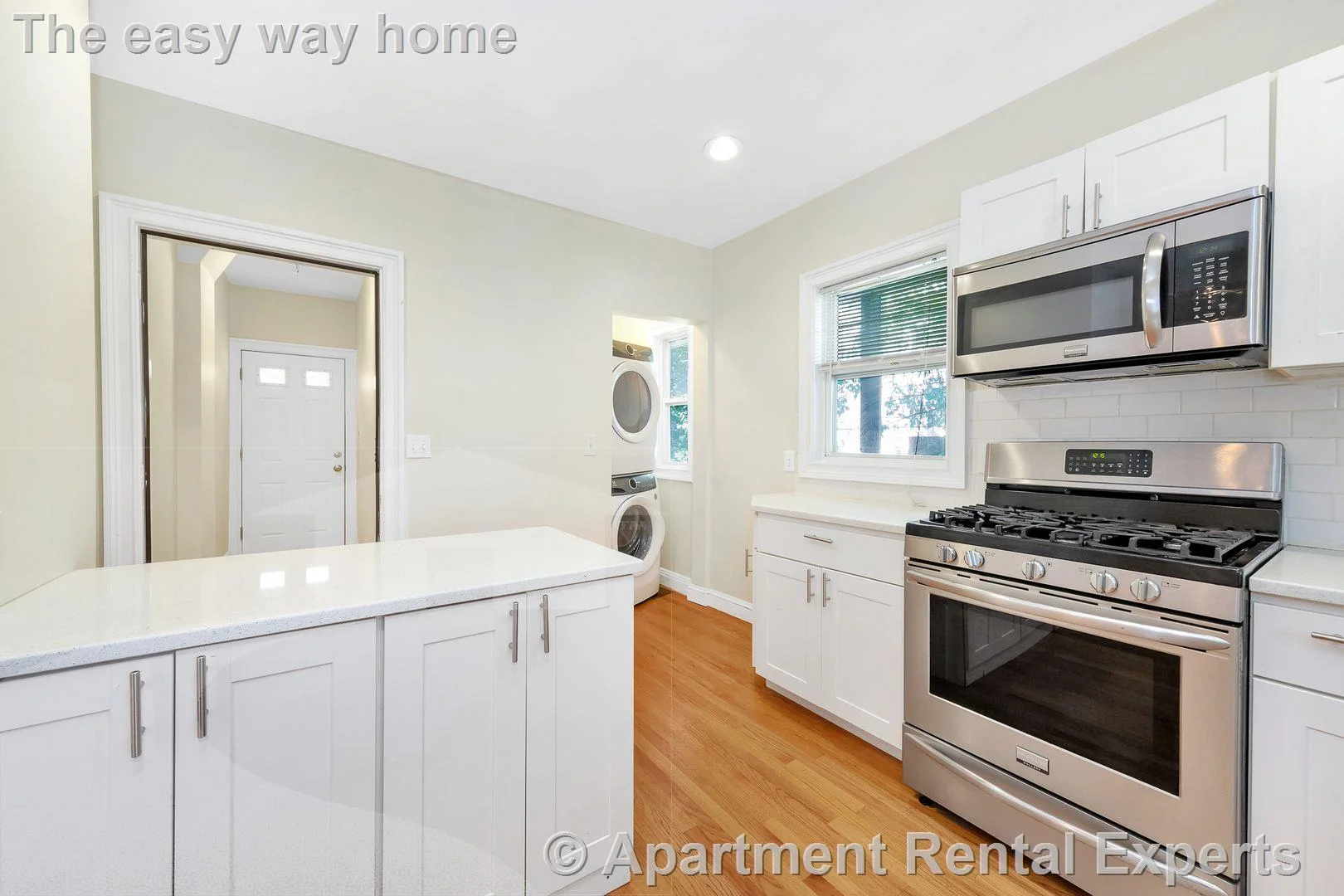 3 bed, 2 bath apartment for rent at 9-11 Winter Hill Rd Unit 1, Magoun Square — photo 3 of 21