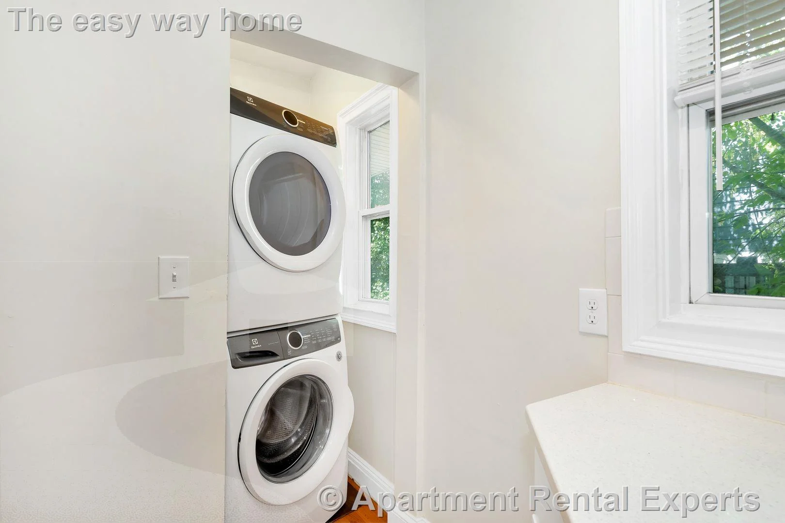 3 bed, 2 bath apartment for rent at 9-11 Winter Hill Rd Unit 1, Magoun Square — photo 8 of 21