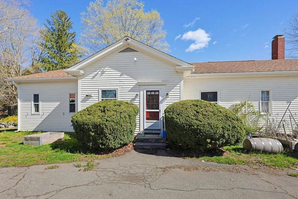 1 bed, 1 bath apartment for rent at 9-13 W Main St Unit 1, Norton — photo 1 of 35