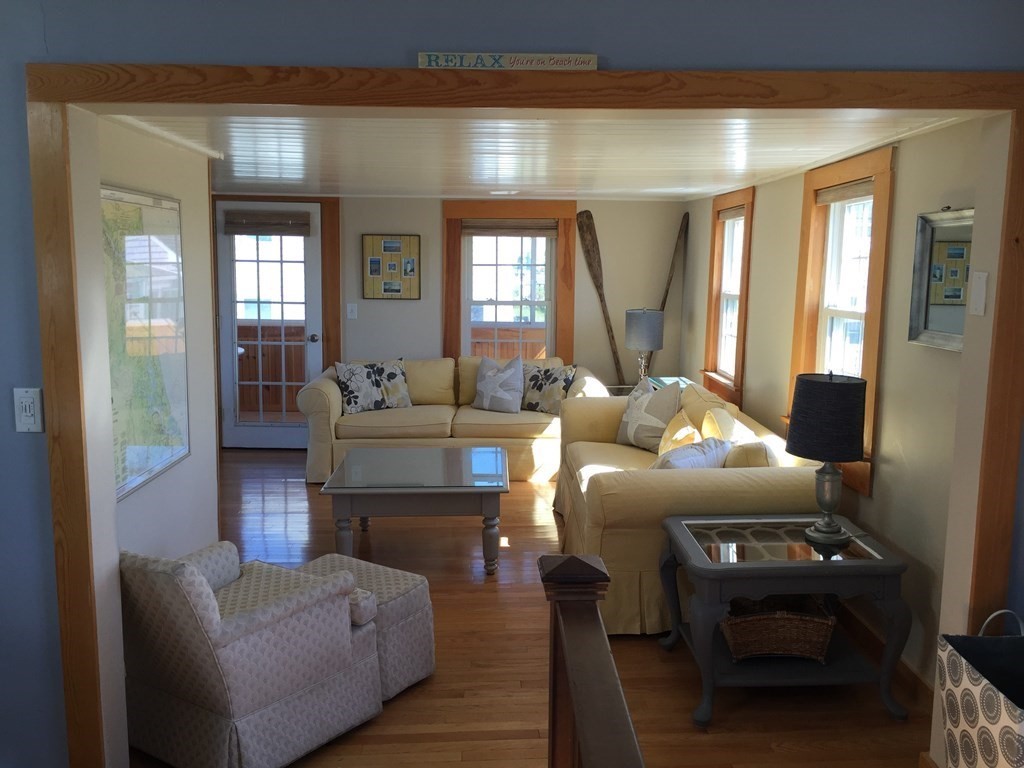 4 bed, 2 bath apartment for rent at 9 16th St Unit WINTER, Plum Island — photo 4 of 16
