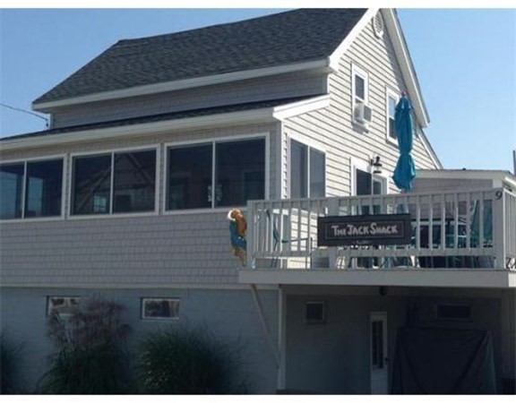 4 bed, 2 bath apartment for rent at 9 16th St Unit WINTER, Plum Island — photo 11 of 16