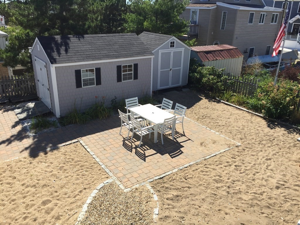 4 bed, 2 bath apartment for rent at 9 16th St Unit WINTER, Plum Island — photo 13 of 16