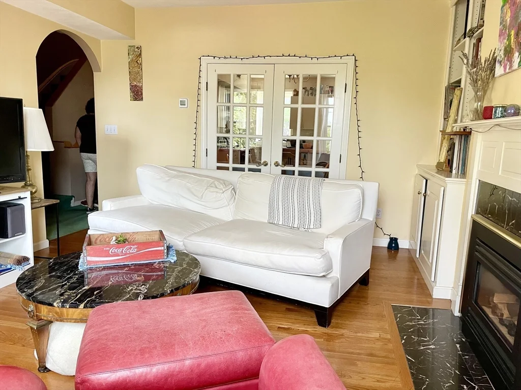 3 bed, 2 bath apartment for rent at 9 Adams St Unit 3, Charlestown