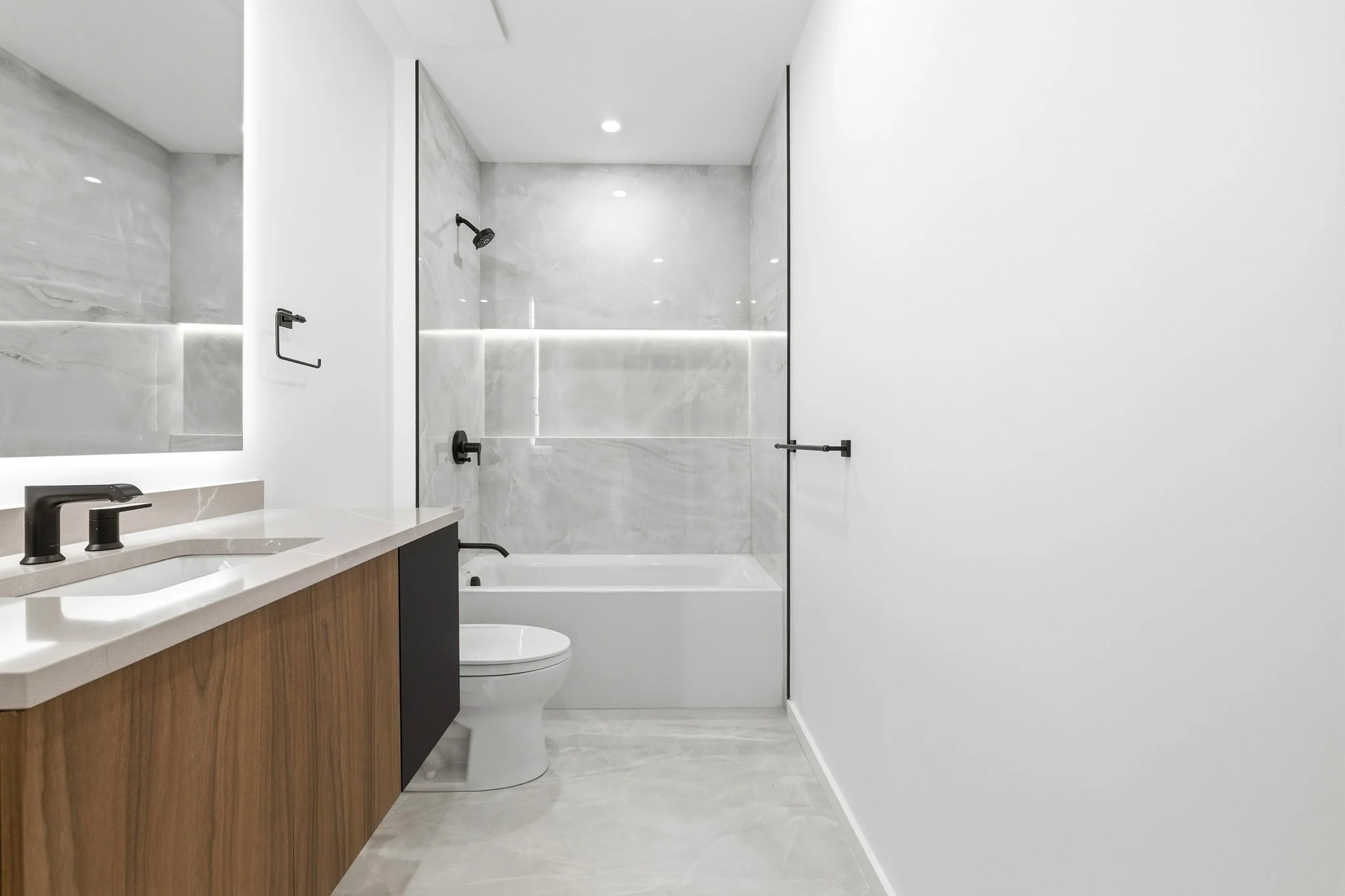 4 bed, 4+ bath apartment for rent at 9 Algonquin Unit TH, Chestnut Hill — photo 14 of 37