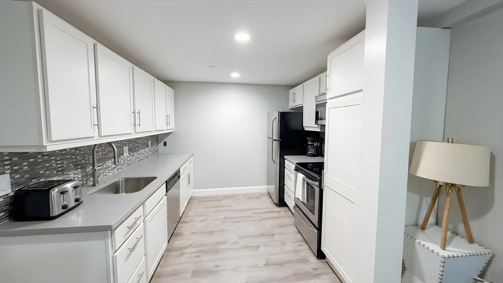 1 bed, 1 bath apartment for rent at 9 Anderson St Unit 1 F, Beacon Hill — photo 3 of 18