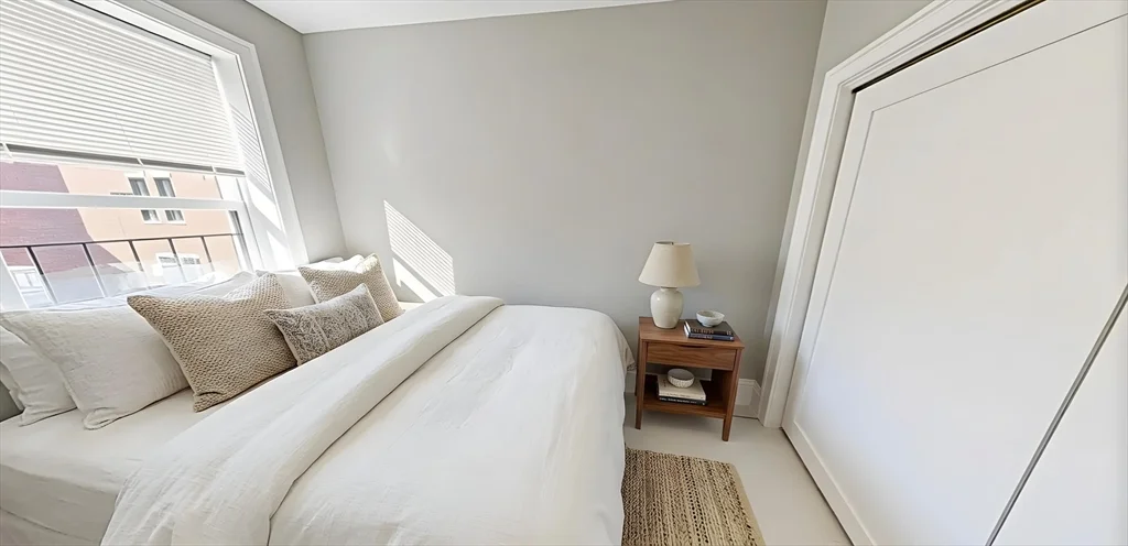2 bed, 1 bath apartment for rent at 9 Anderson Unit 2 R, Beacon Hill — photo 3 of 9