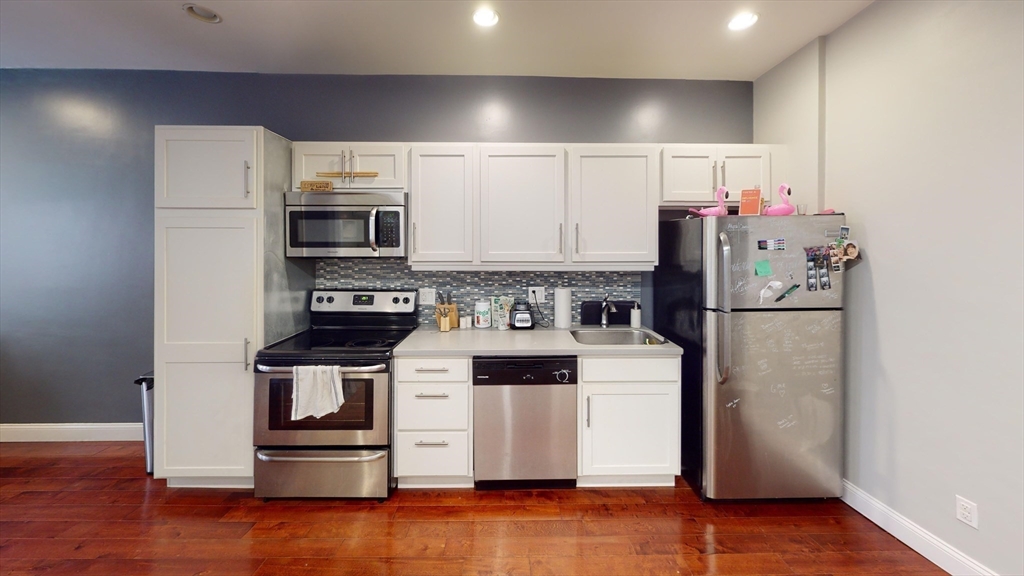 2 bed, 1 bath apartment for rent at 9 Anderson Unit 3 F, Boston — photo 1 of 11