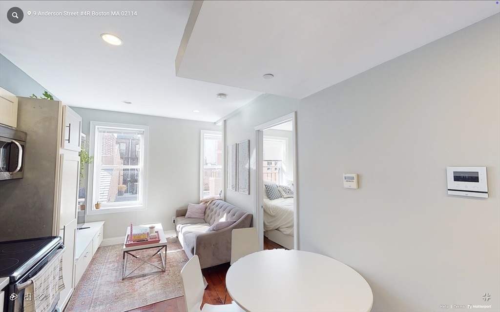 2 bed, 1 bath apartment for rent at 9 Anderson Unit 3 R, Beacon Hill — photo 1 of 8