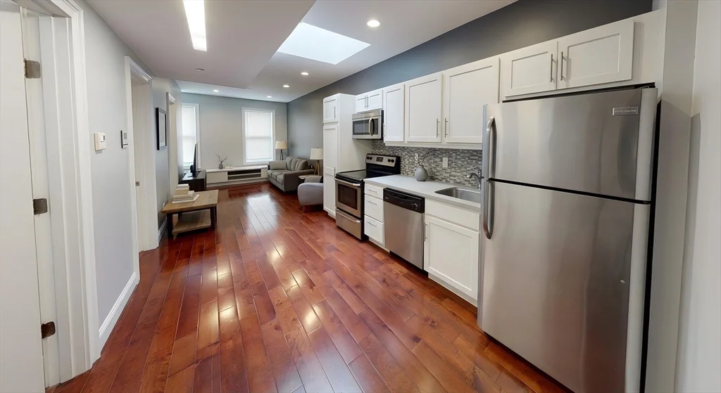 2 bed, 1 bath apartment for rent at 9 Anderson Unit 5 F, Beacon Hill — photo 2 of 8