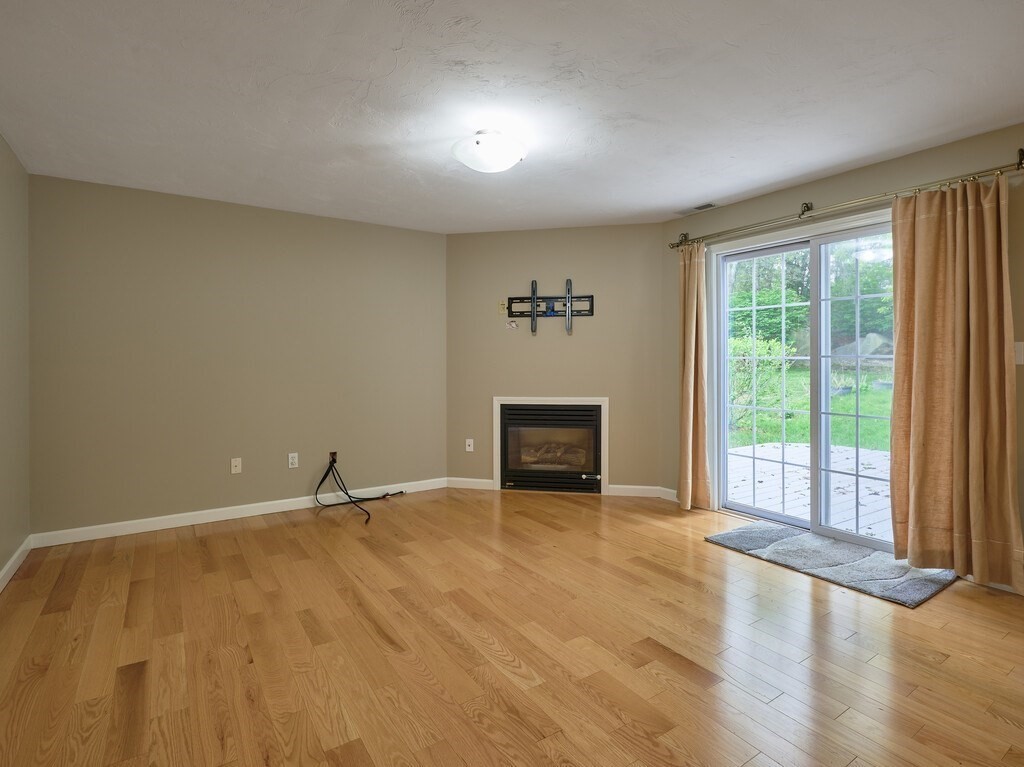 3 bed, 2 bath apartment for rent at 9 Angela Rose Ln Unit 1, Worcester — photo 11 of 23