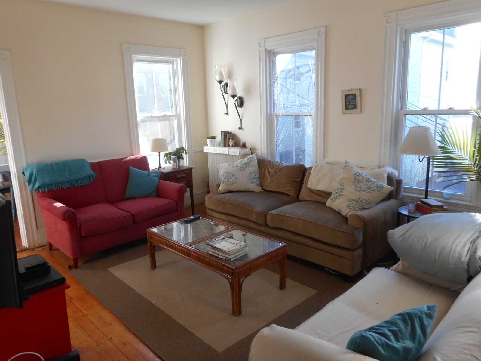 4 bed, 1 bath apartment for rent at 9 Anson St Unit 2, Jamaica Plain