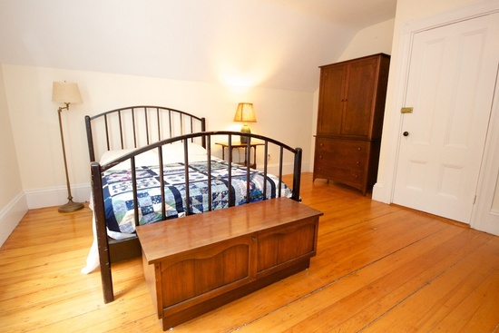 4 bed, 1 bath apartment for rent at 9 Anson St Unit 2, Jamaica Plain — photo 5 of 8